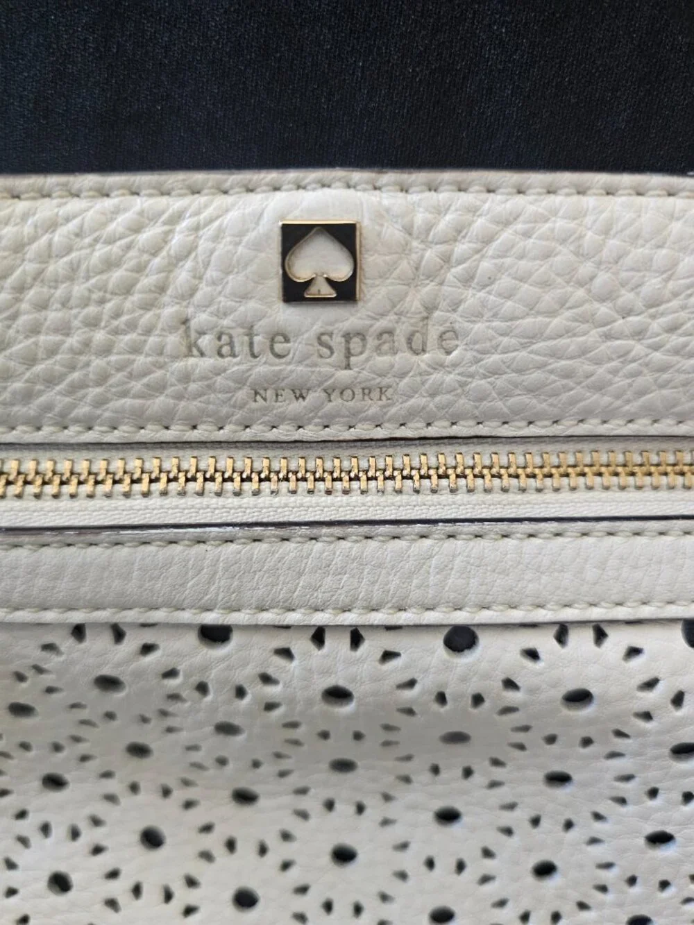 Kate Spade Perri Lane Reidy White Leather Crossbody Bag | Zip Pocket | Like NEW!